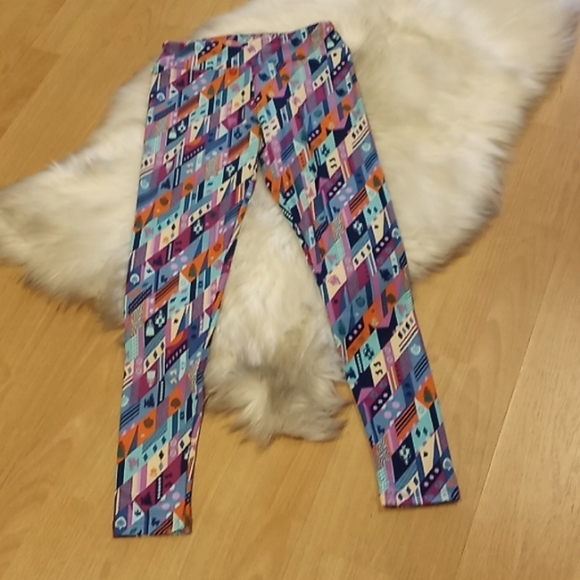 Disney LLR Its a Small World Legging-Purple & Orange Mix-#1441 - Picture 6 of 9